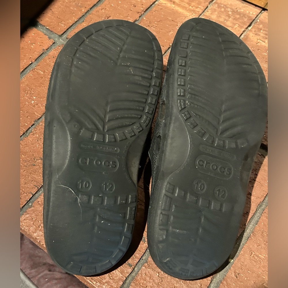 Crocs slip on black size 10 men’s 12 women’s - Picture 2 of 6
